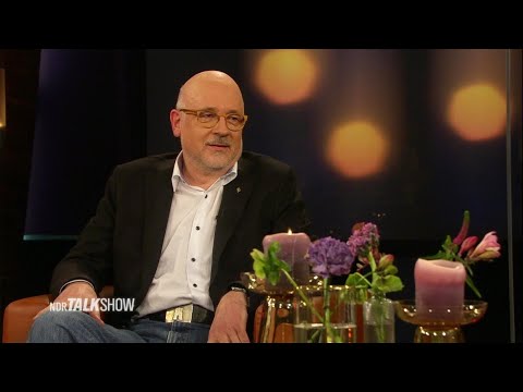 Leiter des Impfzentrums Hamburg Dr. Dirk Heinrich | NDR Talk Show | NDR